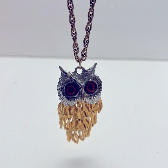 Vintage Hinged Owl necklace with glass eyes 24” chain - Picture 5 of 6